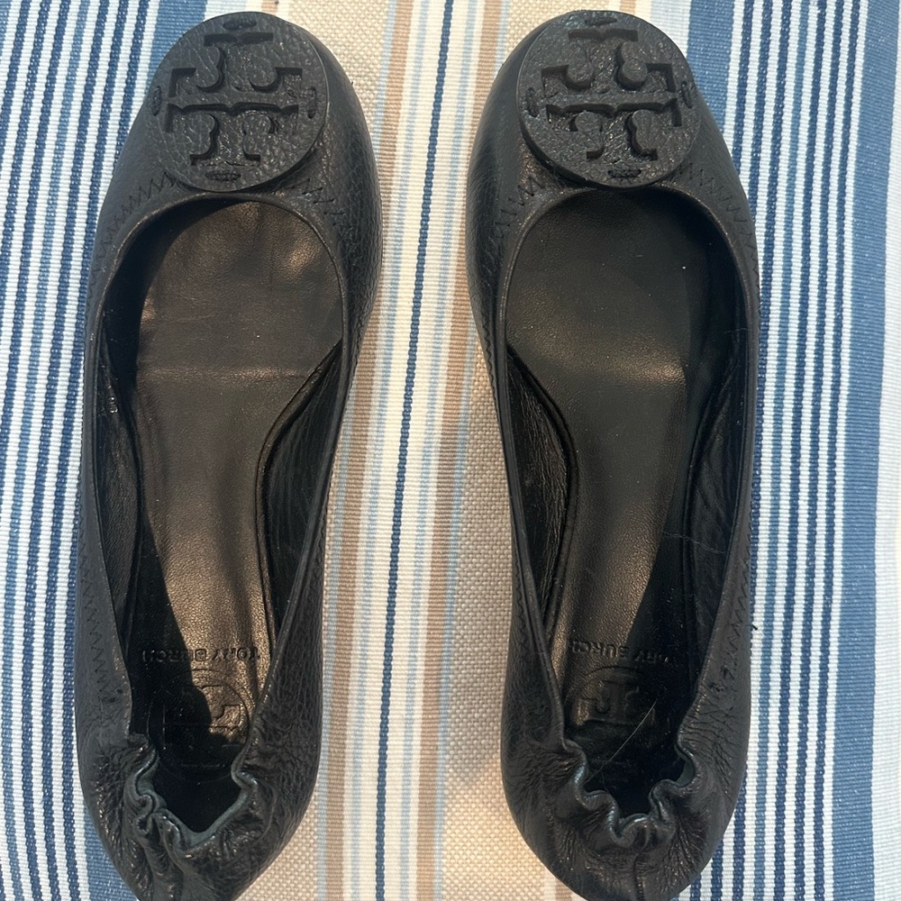 Tory Burch black Minnie flats worn once